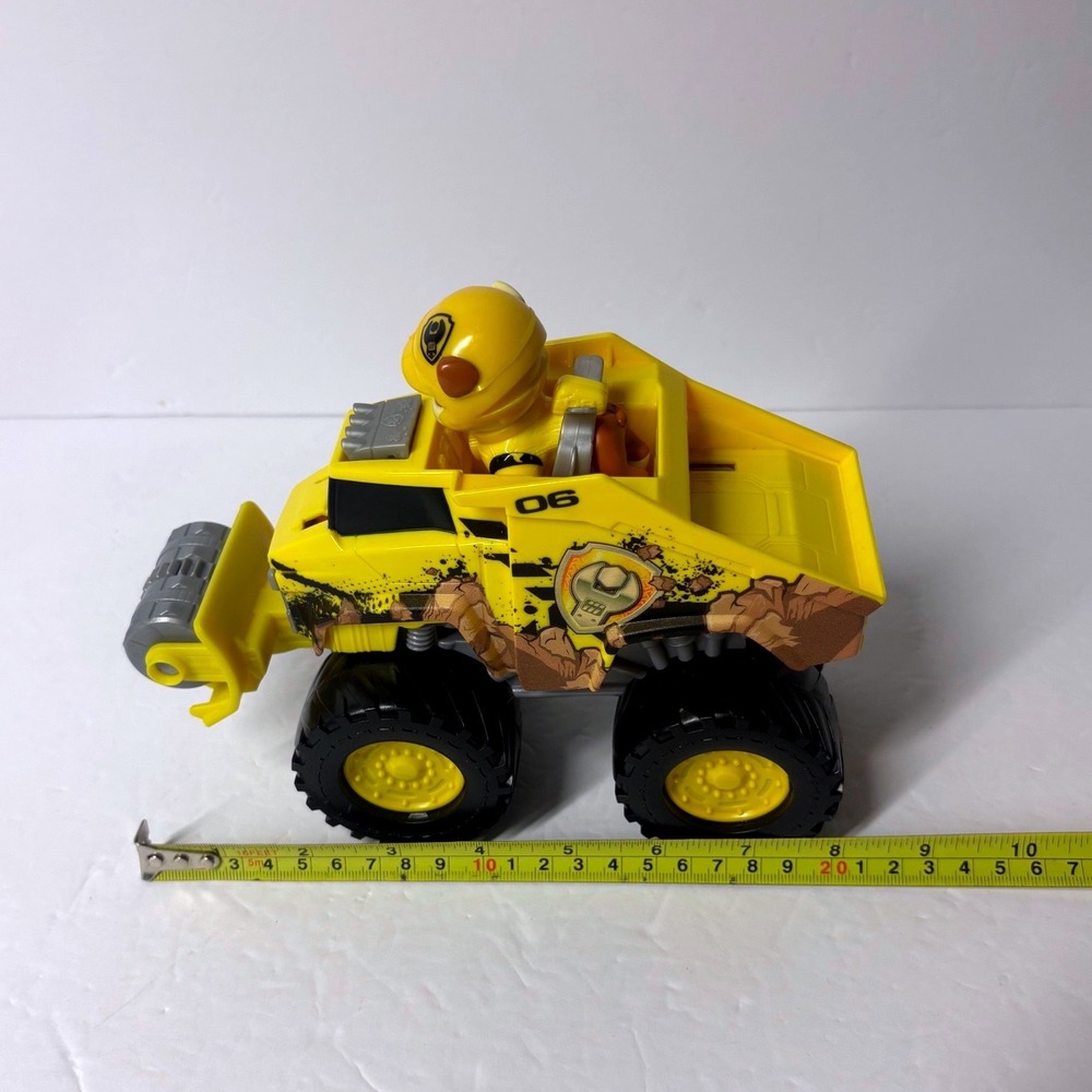 Paw Patrol Rubble Rescue Wheels Bulldozer Toy Vehicle & Removable Figure - Picture 4 of 6